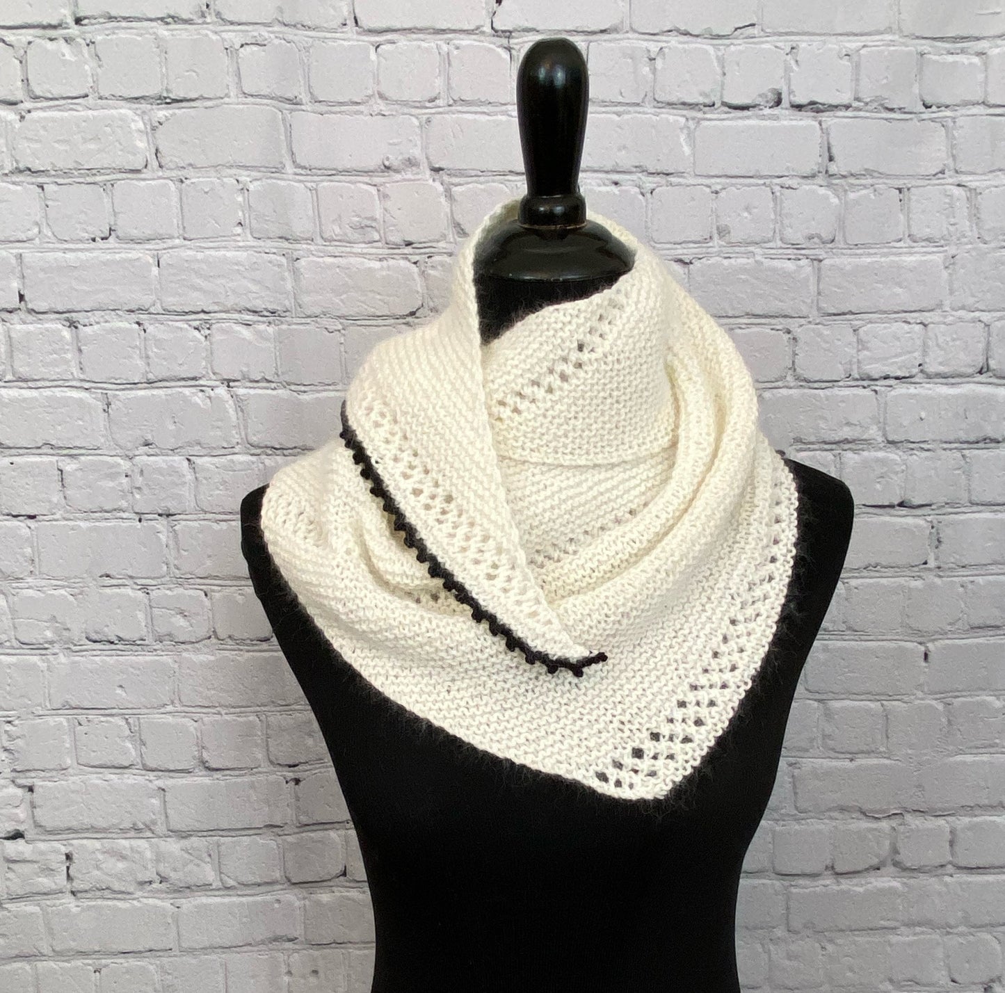 CLASS: That Shawl… You Know the One! with Laura Ninnemann: Saturday, February 28th, 2026: 10:30am-4:30pm