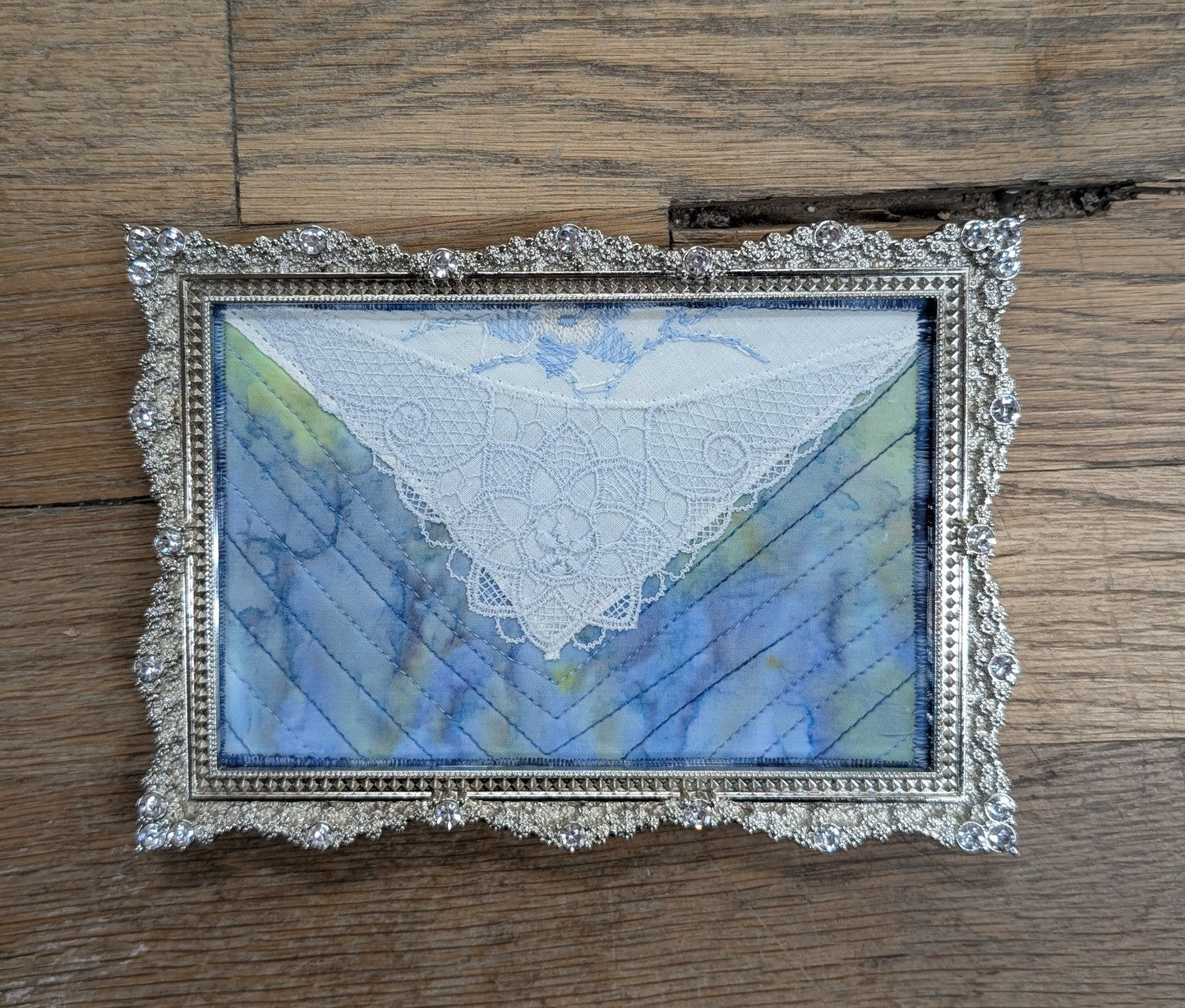 *Fabric Quilted Frame