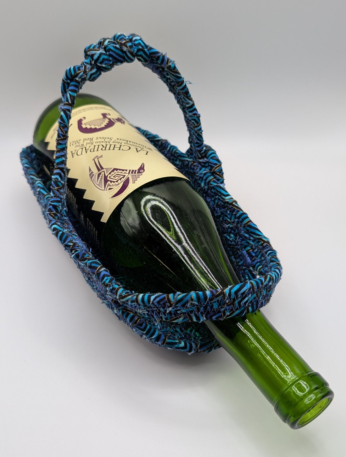 *Wine Carrier