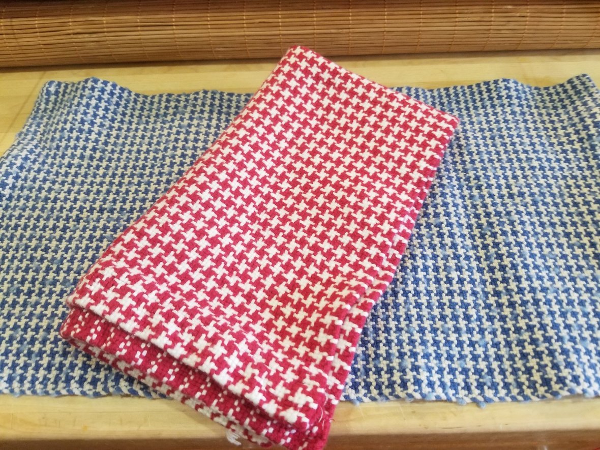 CLASS - Houndstooth Rigid Heddle Class with Peg and Patricia, September 7th & 8th, 2024