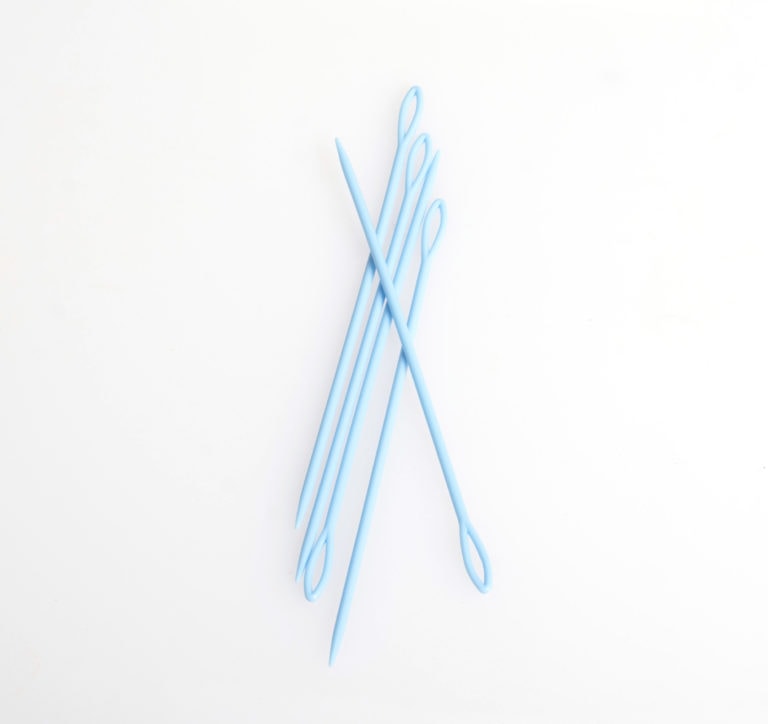 6" Plastic Weaving Needles